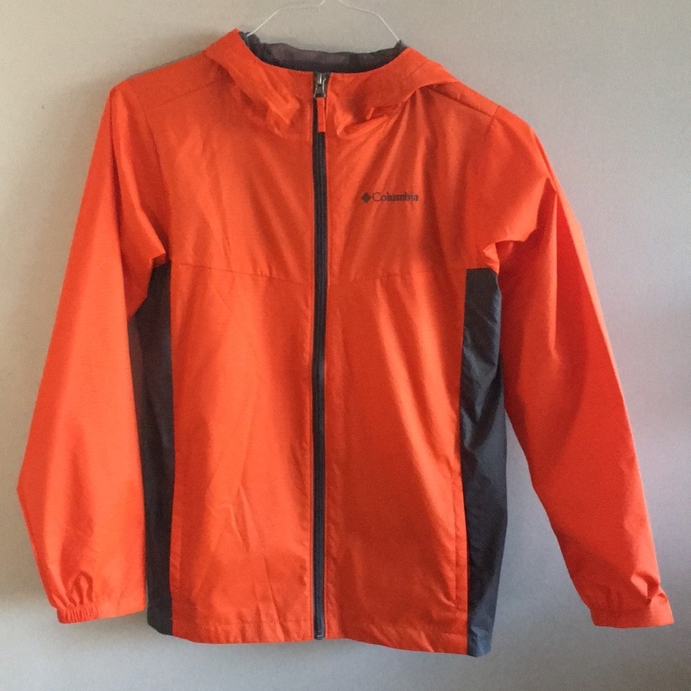 Columbia wind breaker